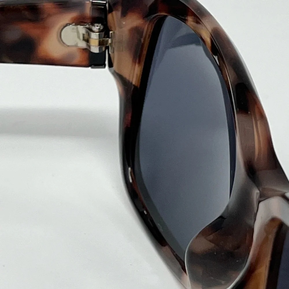 Foster Grant LP 1804 Tortoise Polarized Sunglasses